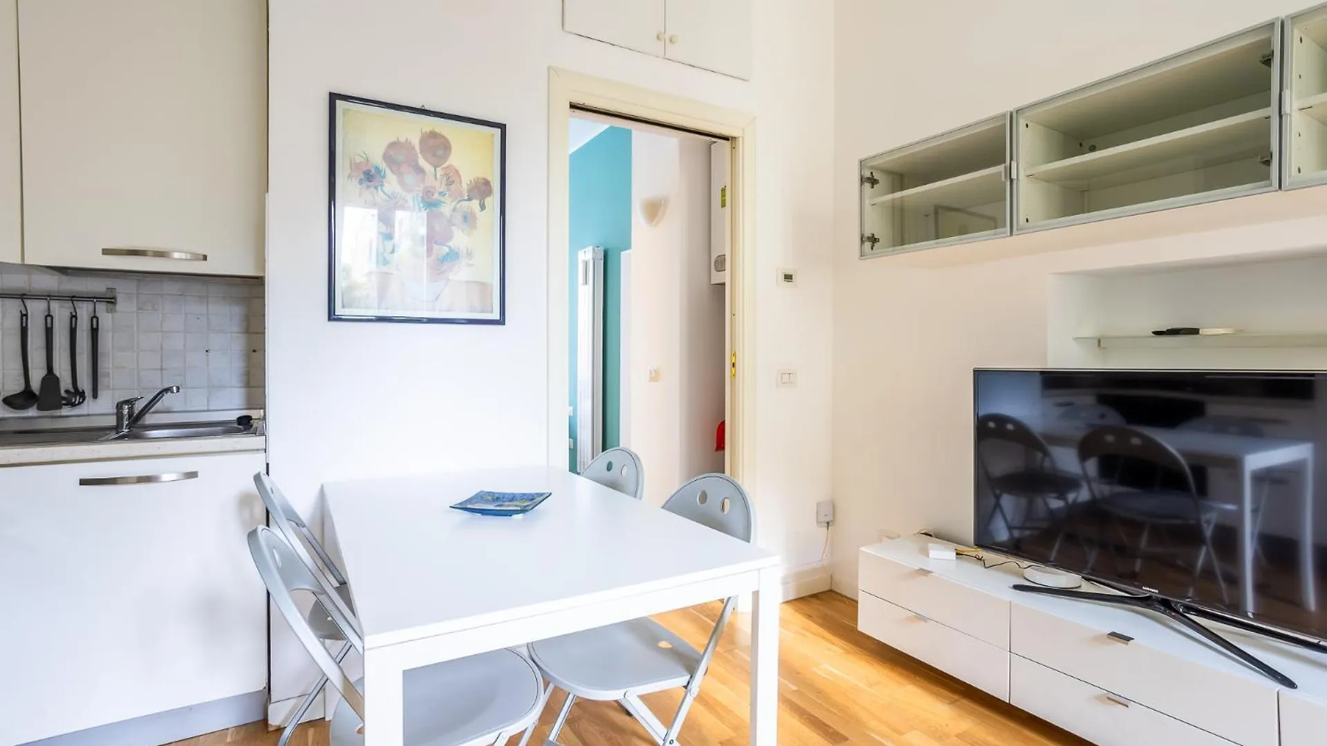 Ugolini 29 Apartamento Milão 0*,  Itália